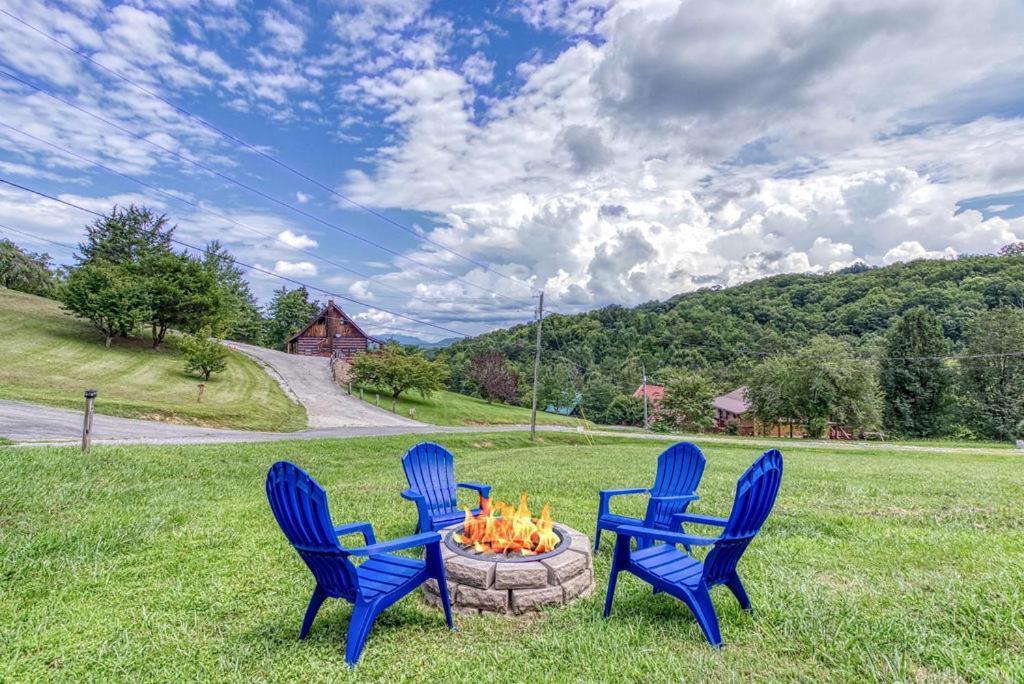 Amazing Grace-1089 Of Free Area Attraction Tickets For Each Paid Day!!! Villa Sevierville Buitenkant foto